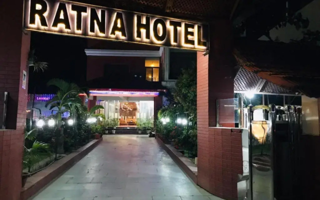 Ratna Hotel