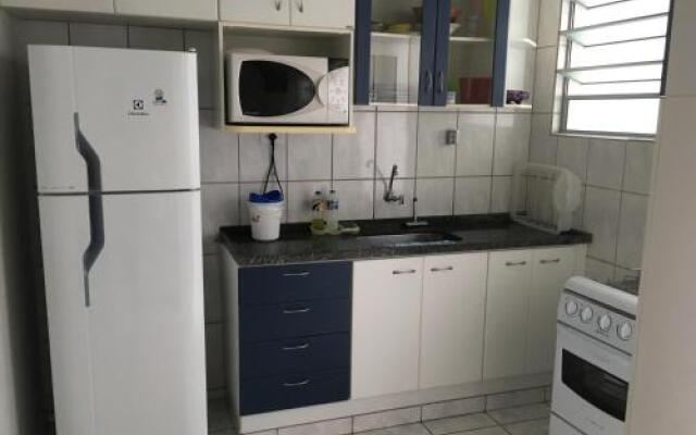 Ap 2 dorms no Centro de Ubatuba