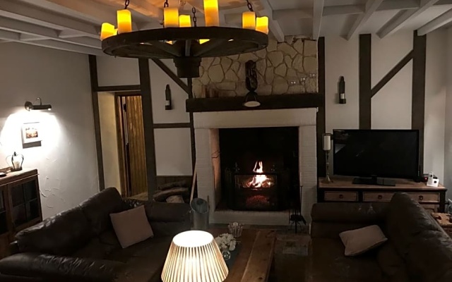 La Bastide Du Bonheur Chambres et Tables D'Hôtes