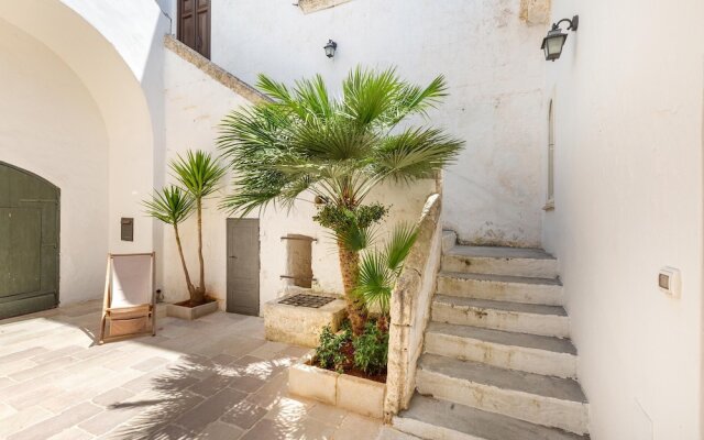 2043 Antica Dimora Stasi by Barbarhouse