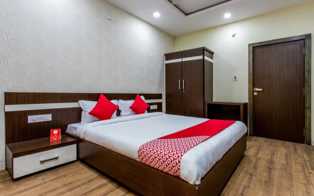 OYO 10600 Hotel 7th Cloud