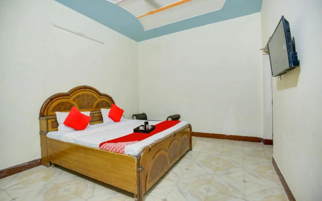 OYO Flagship 70112 Corner Guest House
