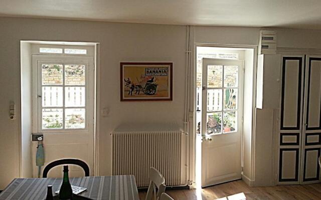 Une Maison Dans Le Village