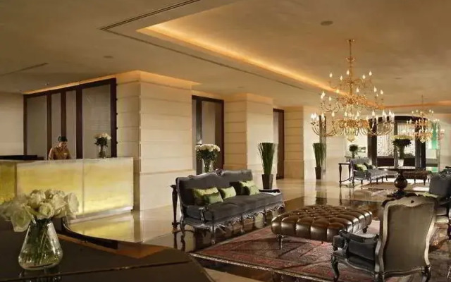 Tower Club & State Tower At Lebua