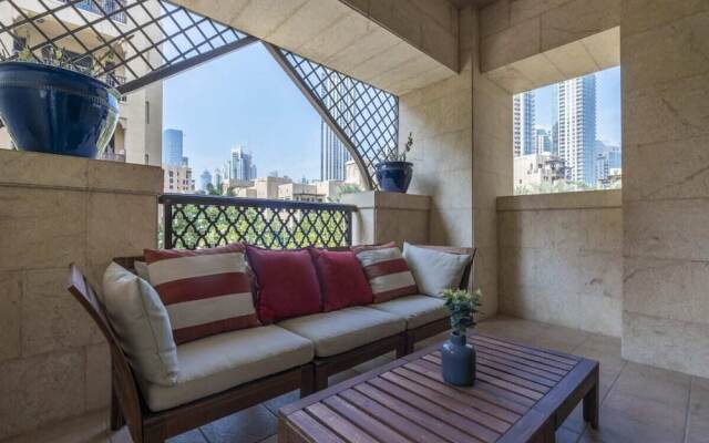 Serene Apartment in Dubai Old Town