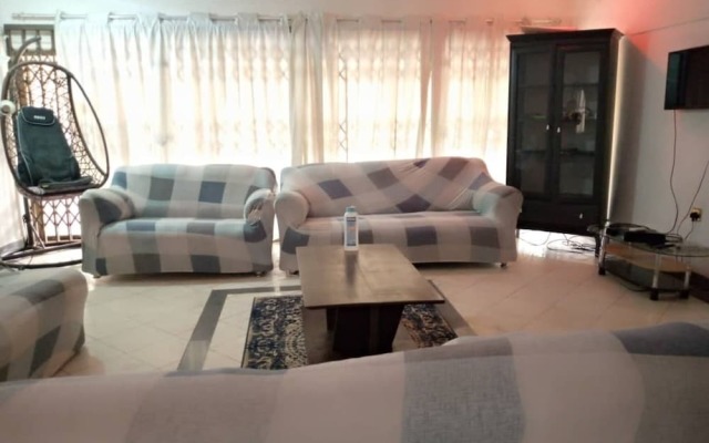 Impeccable 2-bed Apartment in Kumasi Ashanti