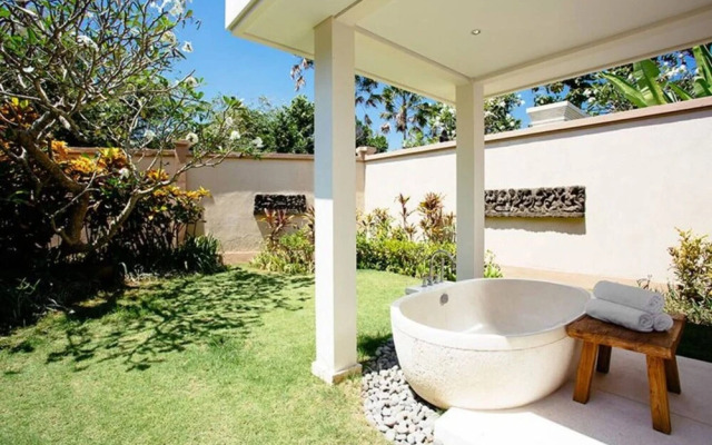 Fantastic 5 Bedroom Holiday Villa In Bali