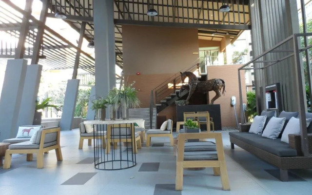 Baan Thewlom Condo Cha-am by Day DD(Room.596)