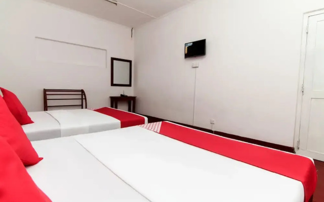 Oyo 123 Hotel Bluemoon