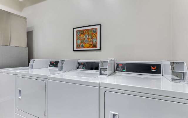 Best Western Canoga Park Motor Inn