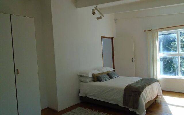 Zen Too Holiday House