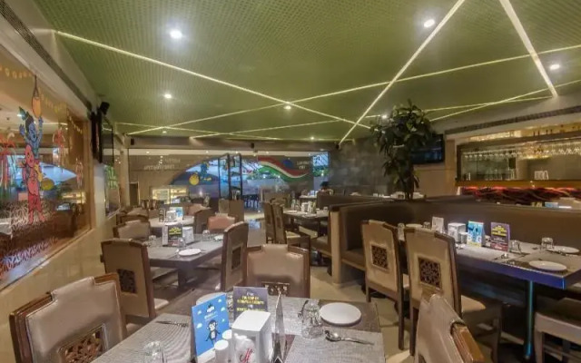 OYO Premium NH 8 Dahisar Mumbai