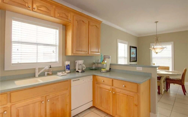 Living It Up 12B - 3 Br Condo