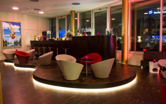 art'otel Cologne powered by Radisson Hotels