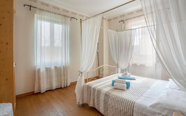 Flora House 1