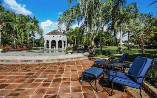 5-star villa for rent in Moroccan-style