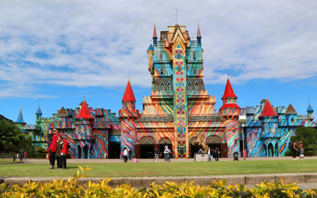 Curta Praia de Armação - Casa Girassol