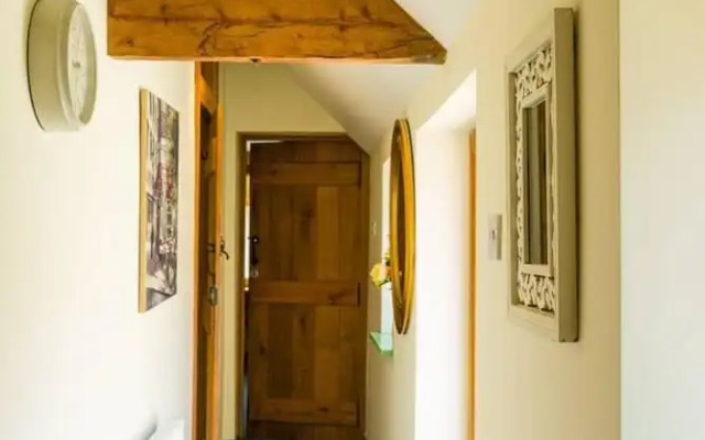 Idyllic Country Suite