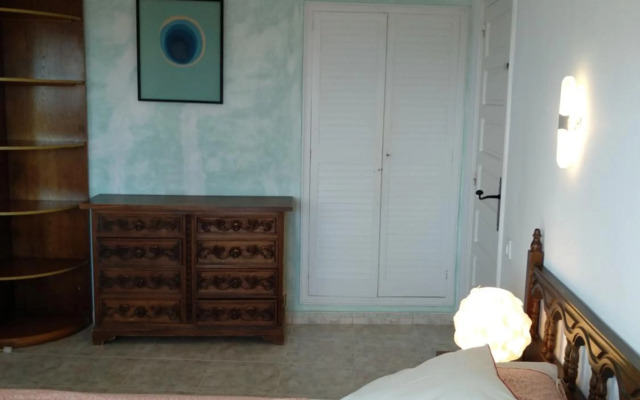 Sea front apartment in Platja Pals with terrace and parking