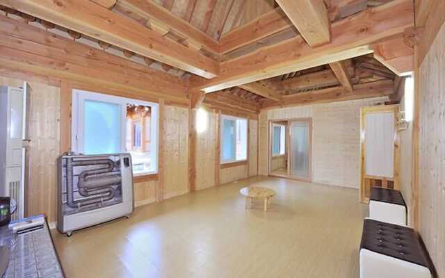 Yongin Yejik Hanok Pension