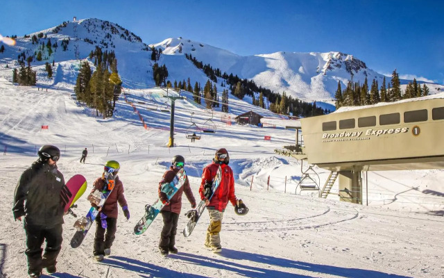 Mammoth Ski & Racquet Club #131