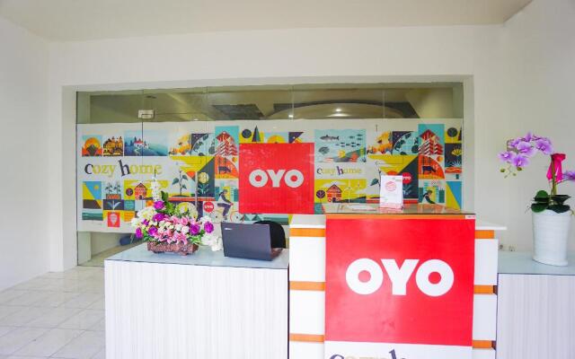 Super OYO 1838 COZY Home