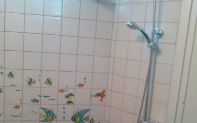 MnB Guest House - Hostel