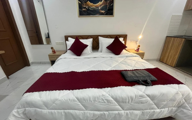 The Lodgers Studio Apartment Sector 52