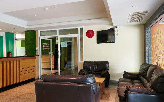 Phuket Ecozy Hotel