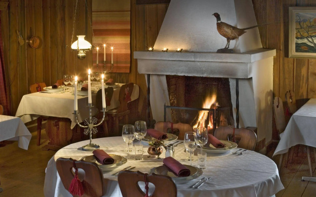 Gammelgården Hotell