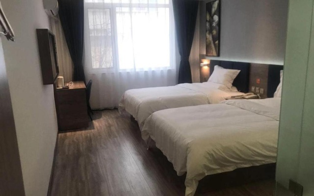 7Days Premium Zibo Zhoucun Zhoulong Road Furniture Market Branch – Guest Rooms – Zibo
