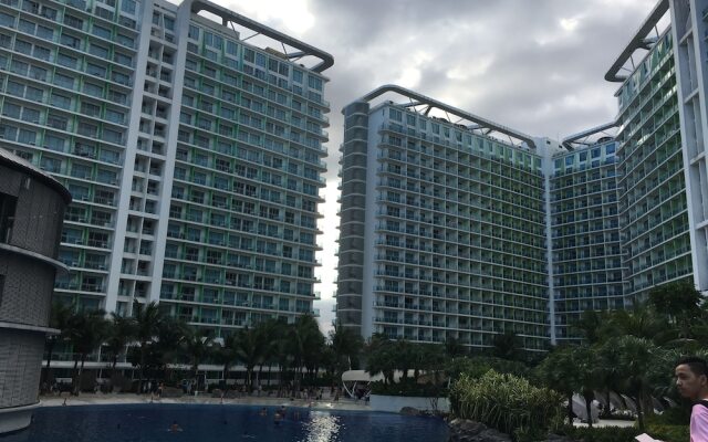 Comfort Condo @ Azure Urban Residences