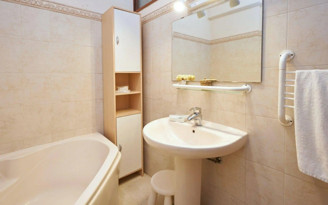 BeGuest Gandarinha Apartment