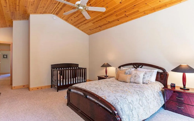 Cedar Chateau w/ Game Room & HOA Access!