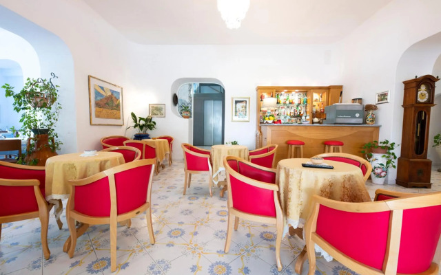 Hotel Candia