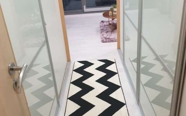 1 Bedroom Apartment, Leeds Stunning & Cosy Find!