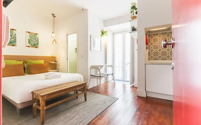Santos Tiny Studio II by Homing