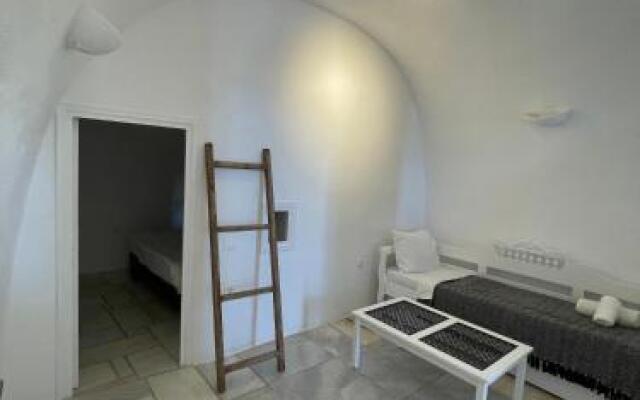 Oia Collection