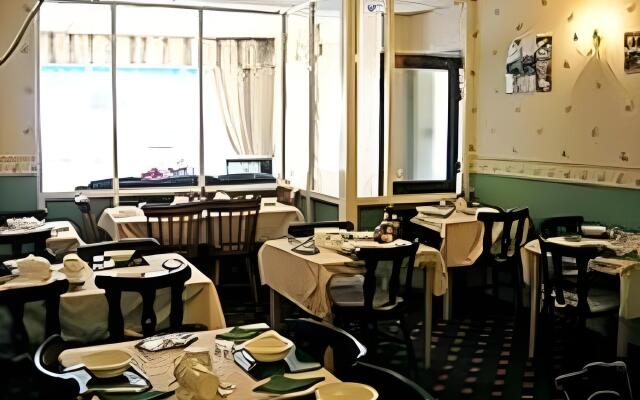 Roselea Hotel - St Chads