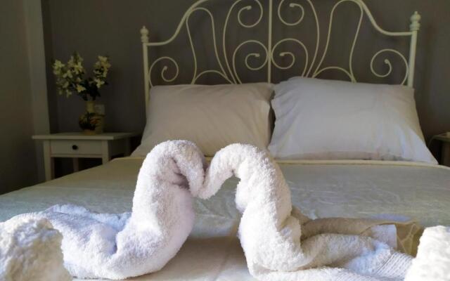 Sunday Apartment Chania 2A