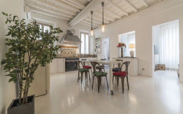 Campo De' Fiori Luxury Apartment