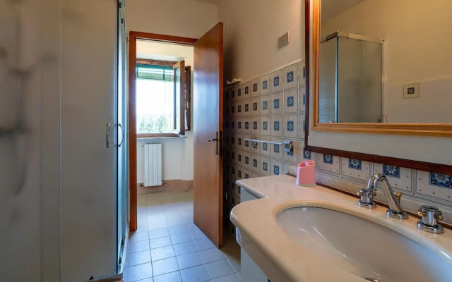 Amazing Home in Longoio With 2 Bedrooms