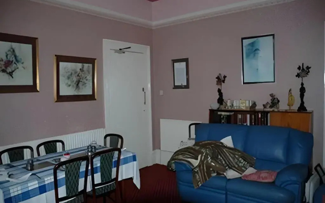 Eglinton Guest House