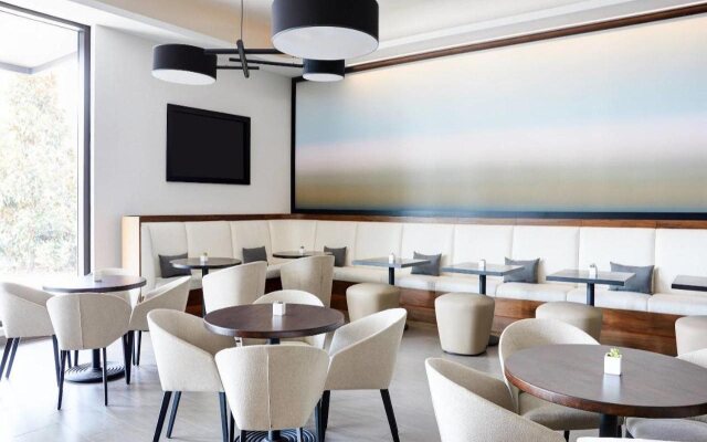 AC Hotel by Marriott Tampa Airport