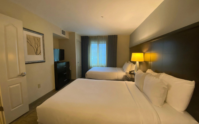 Staybridge Suites Liverpool Syra by IHG