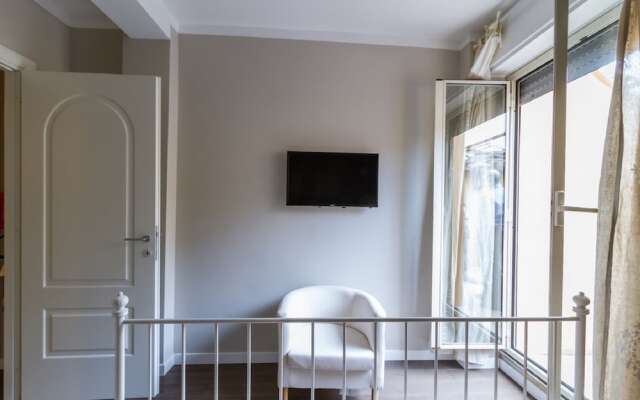 Roof Terrace Coppelle Pantheon