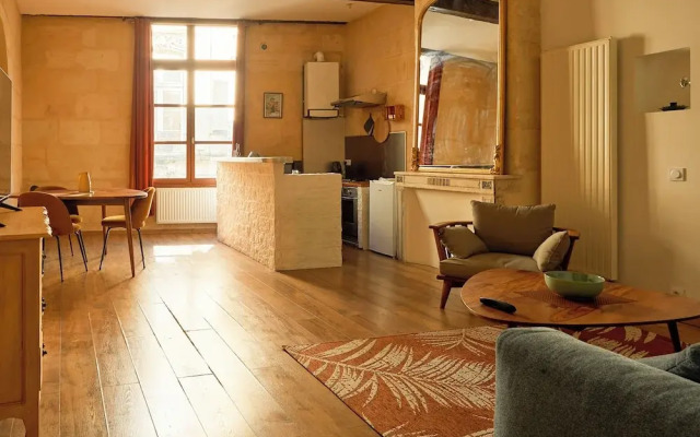 Unforgettable stay in Bordeaux heart