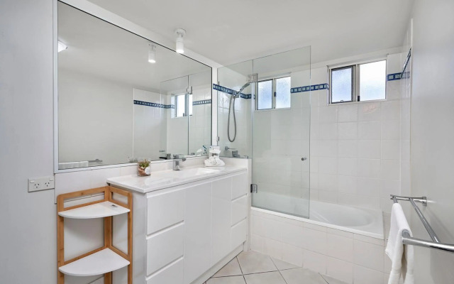 North Cove Waterfront Suites
