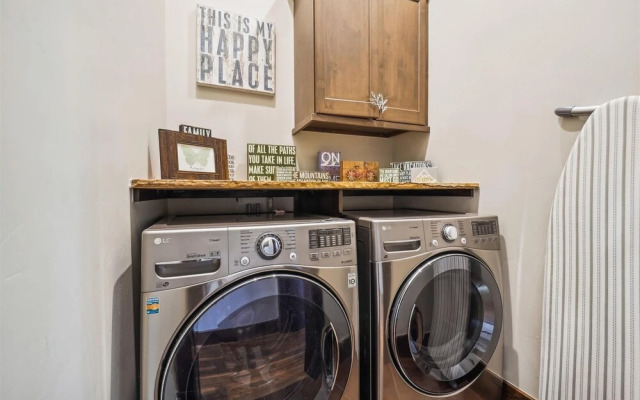 Highwoods At Shock Hill 4 Bedroom Townhouse