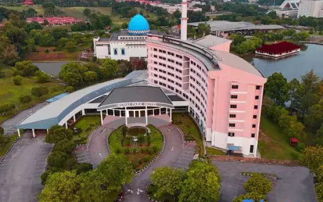 Royal Park Hotel